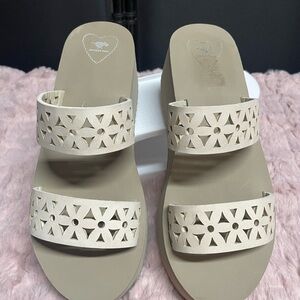 Rocket Dog Hippy
Women's Wedge Sandals, size 9